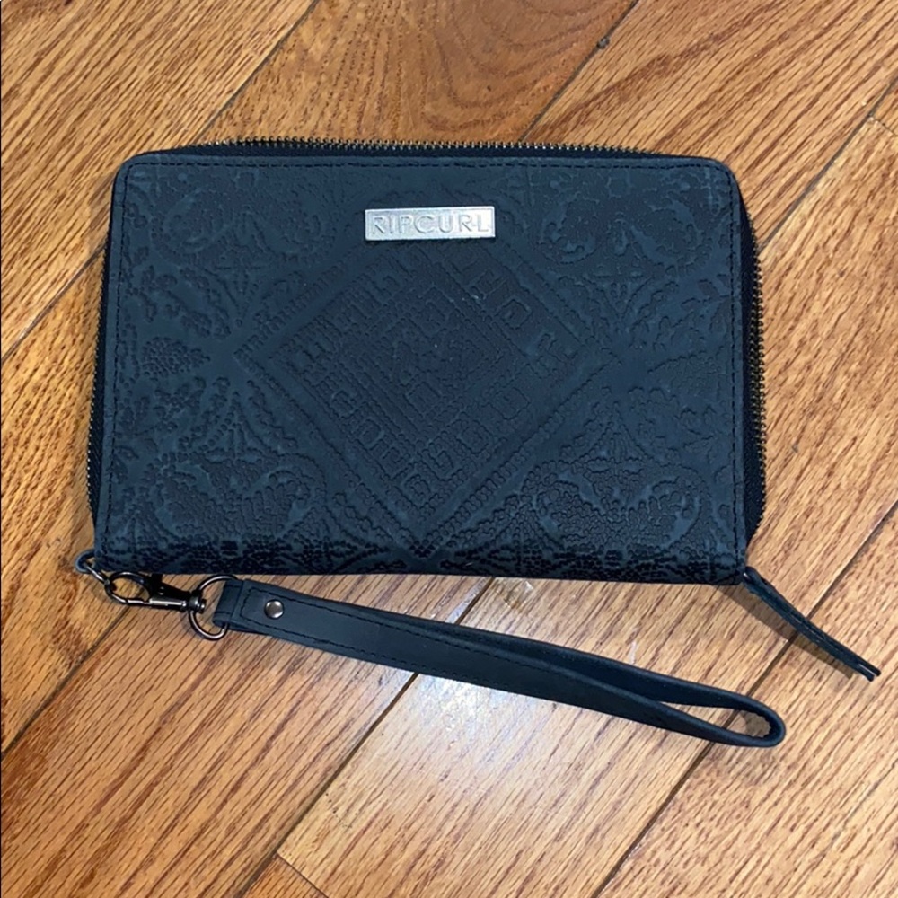 COPY - Clutch wallet
